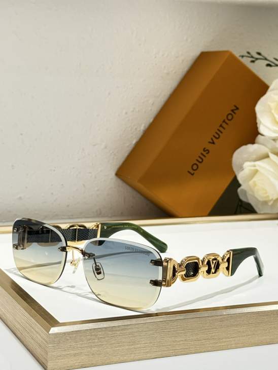 Picture of Louis Vuitton Sunglasses _SKUfw76511499fw